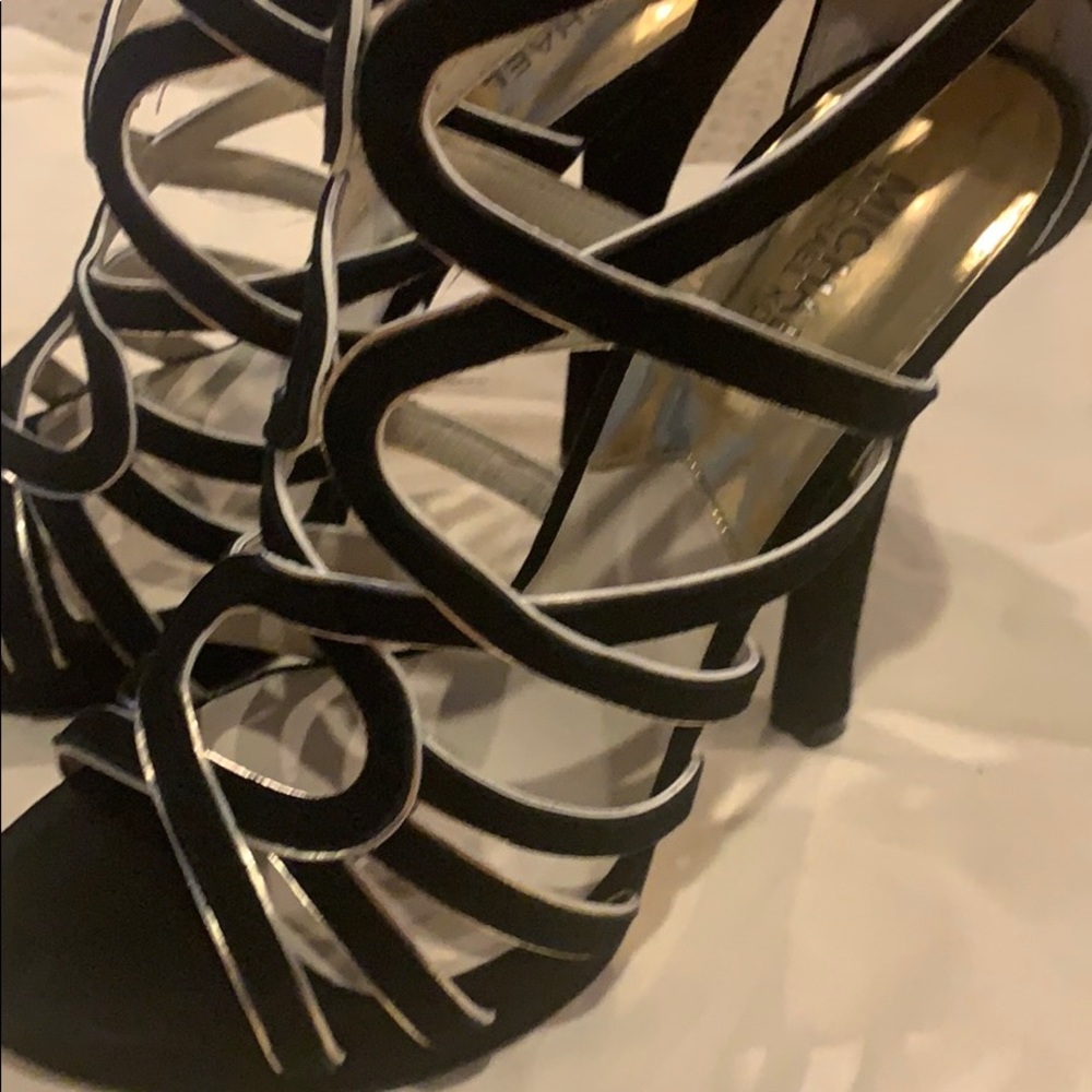 MICHAEL Michael Kors Gold and Black Stilletos - Picture 2 of 5